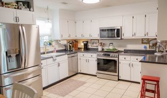 144 Yardley Ave, Baxley, GA 31513