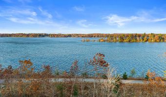3053 WATERVIEW Dr, Wisconsin Rapids, WI 54494