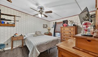 1103 Burnett Blvd, Alvarado, TX 76009