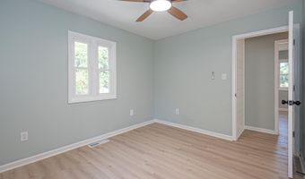 6438 KNOLL HILL Dr, Berlin, MD 21811