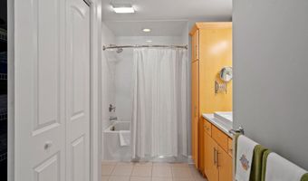17 Chapel St Apt 402, Albany, NY 12210