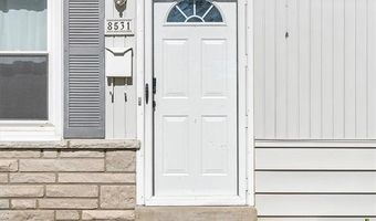 8531 General Grant Ln, Affton, MO 63123