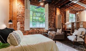585 White Cir 406, Athens, GA 30605