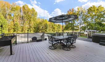 9 WOODFIELD Ln, Allentown, NJ 08501