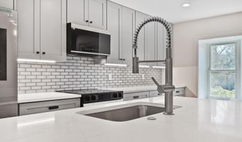 10222 ARIZONA Cir 18, Bethesda, MD 20817