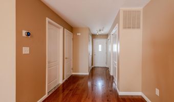 29 Lorenzo Ct, Aberdeen, NJ 07747