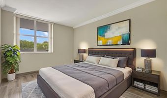 20100 W Country Club Dr 204, Aventura, FL 33180
