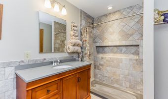 501 W Fox Lake Rd, Angola, IN 46730
