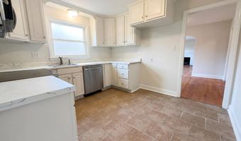703 Savage St, Camden, SC 29020