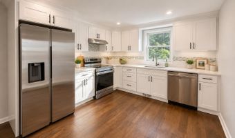 28 S Cliff St, Ansonia, CT 06401