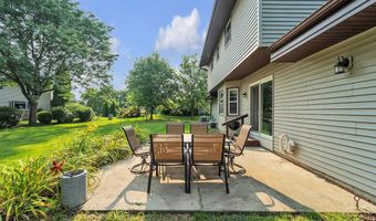 3552 W Southwood Dr, Franklin, WI 53132