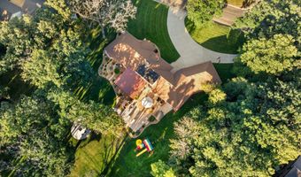 301 22nd St NW, Austin, MN 55912