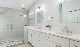 1193 LINKSIDE Ct E, Atlantic Beach, FL 32233