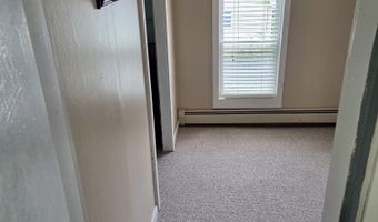 327 Forest Ave, Bangor, ME 04401