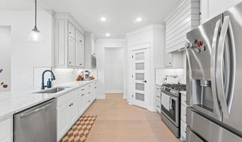 731 Dillon St, Bentonville, AR 72713