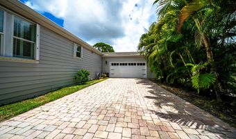 6164 N Ironwood Ln, Atlantis, FL 33462