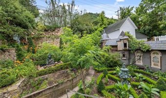 305 N Main St, Alma, WI 54610