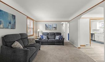 8904 Becker Ave, Allen Park, MI 48101
