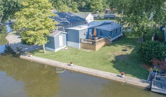 255 Lane 102 Crooked Lk, Angola, IN 46703