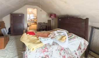 141 Burleson Dr, Bakersville, NC 28705