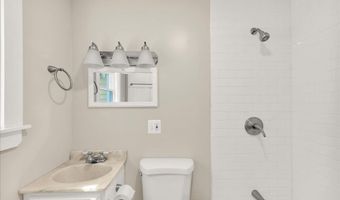153 Cedar St, Belfast, ME 04915