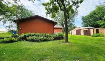 1697 685Th Ave, Albia, IA 52531