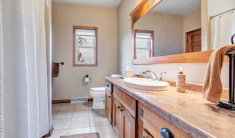 4006 ELKINS Rd, Amherst, WI 54406