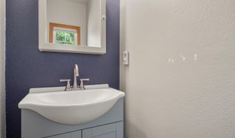 335 NW 17th St, Bend, OR 97701