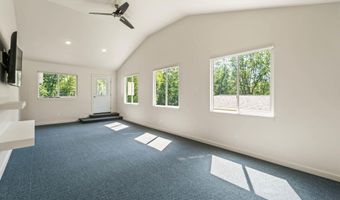 6235 US Highway 69, Ames, IA 50010