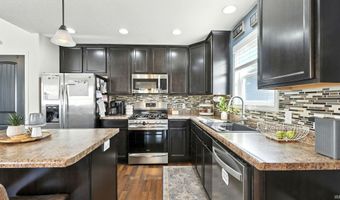 1403 Quinten Dr, Auburn, IN 46706