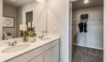 1009 34TH St SE, Altoona, IA 50009