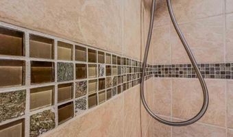 1727 N 10th St, Arkansas City, KS 67005