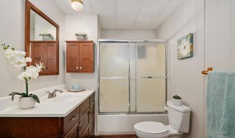 17 Crusader Ave, Escondido, CA 92027