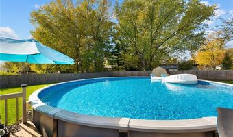 1280 Meadowview Ln, Amherst, OH 44001