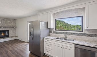18134 Cleveland Rd, Abingdon, VA 24211