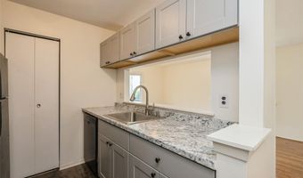 615 Broadway 37, Amityville, NY 11701