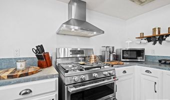 4360 Wanda St #2,500, Ammon, ID 83406