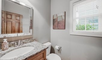 985 W Martin Ave, Amherst, OH 44001