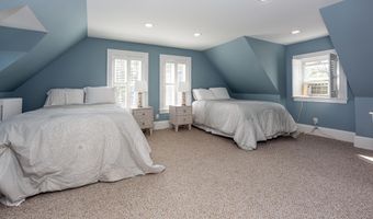 11 Roberts Ave, Bar Harbor, ME 04609