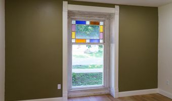 101 W College St, Ash Grove, MO 65604