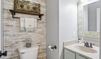 232 Charing Cross Rd, Indianapolis, IN 46217