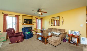 1330 10th Ave SE, Altoona, IA 50009