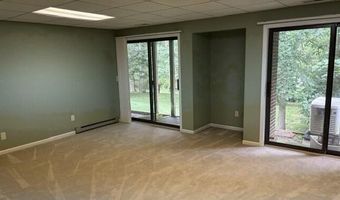 1964 Boulder Dr, Ann Arbor, MI 48104