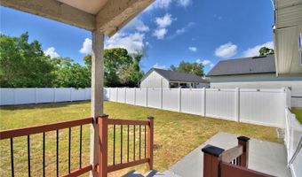 208 CENTER St, Auburndale, FL 33823