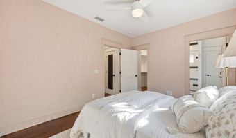 698 BEACH Ave, Atlantic Beach, FL 32233