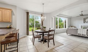 4717 N TANGLEWOOD Dr, Appleton, WI 54913
