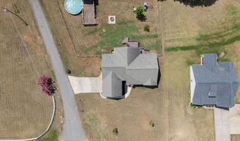 4401 Parris Bridge Rd, Boiling Springs, SC 29316