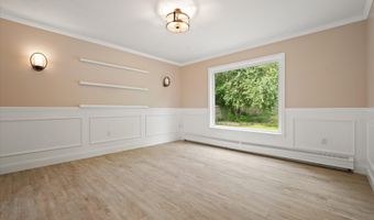 54 Trillium Trl, Bangor, ME 04401