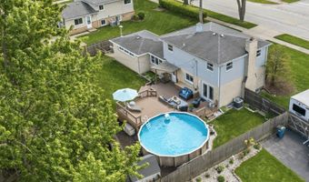 237 N Pioneer Dr, Addison, IL 60101