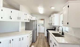 4 Magnolia Via, Anaheim, CA 92832
